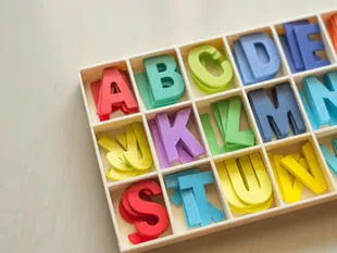 MAIO DE LETRAS